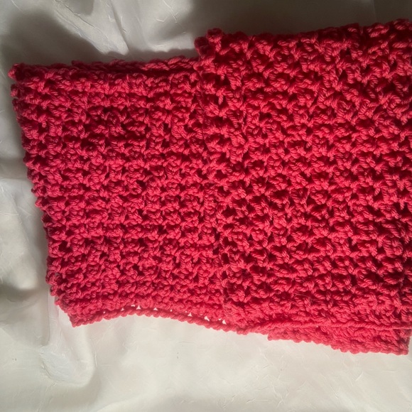 Handmade Chunky Knit Berry Infinity Scarf
New - Picture 16 of 16